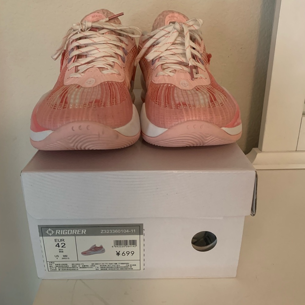 Stylish AR1 “Valentine” Rigorer Basketball Shoes(only worn 3 times) - Picture 2 of 5